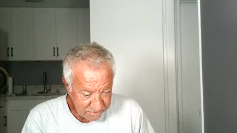 Snapshot of quest_one chatting on 24, 6, 2026 Jim online show from 24, 6, 2026