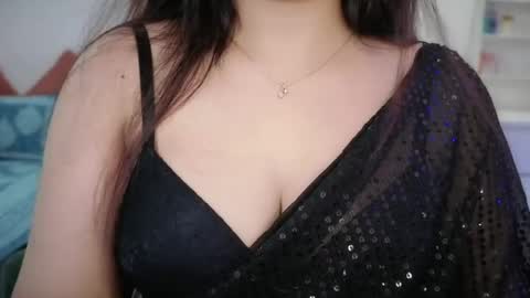 Snapshot of quest_queen chatting on 11, 7, 2026 zaara online show from 11, 7, 2026