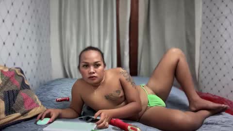 Snapshot of quinn_debzy chatting on 22, 9, 2025 Debzy online show from 22, 9, 2025