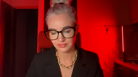 qusi28 online show from 25, 2, 2025