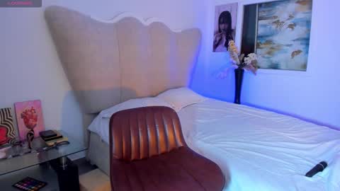 natalia  -  online show from 4, 3, 2026