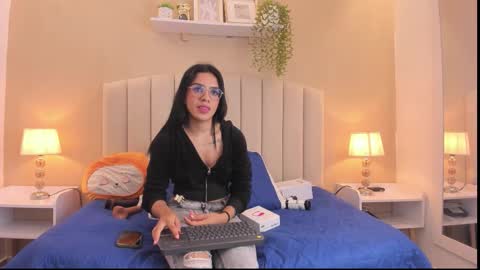 Snapshot of rachel_donnelly chatting on 22, 12, 2025 Rachel Donnelly online show from 22, 12, 2025