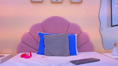 Snapshot of rachel_donnelly chatting on 18, 2, 2026 Rachel Donnelly online show from 18, 2, 2026