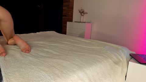 Sherryl online show from 25, 9, 2025