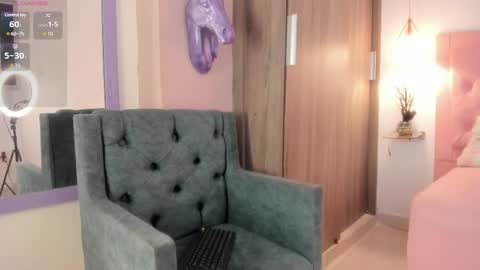 rachel_rivera99 online show from 19, 2, 2025