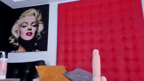 Snapshot of rachel_roman chatting on 30, 4, 2026 DALIANA online show from 30, 4, 2026