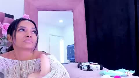 Snapshot of rachel_roman chatting on 22, 6, 2026 DALIANA online show from 22, 6, 2026