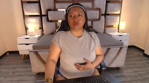 Snapshot of rachell_carter chatting on 27, 5, 2026 rachell_carter online show from 27, 5, 2026