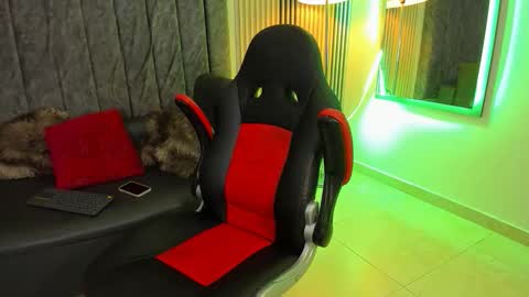 rachell_owen online show from 3, 12, 2025