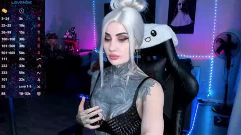 Snapshot of rachelqueen_ chatting on 19, 2, 2026 Miko Pleasee help me get 100 likes online show from 19, 2, 2026