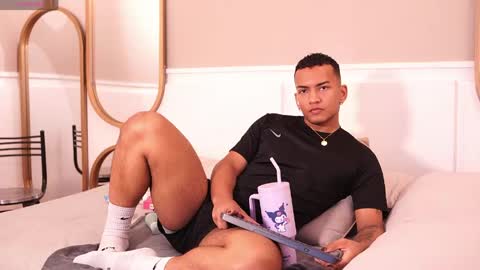 Snapshot of rafa_cruz chatting on 19, 4, 2026 rafa_cruz online show from 19, 4, 2026