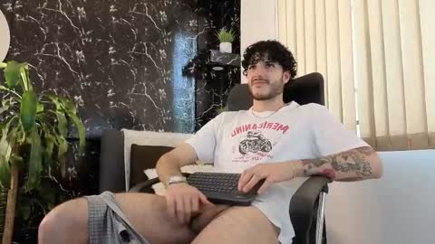 R A F A E L online show from 4, 2, 2026