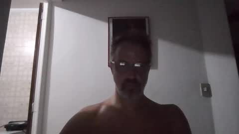 Snapshot of rafaelsel chatting on 3, 2, 2026 Big Uncle Jungle online show from 3, 2, 2026