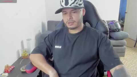 ragnar_lothbrok77 online show from 8, 4, 2026