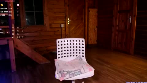 Snapshot of raichell_magicts chatting on 1, 10, 2025 60 off online show from 1, 10, 2025