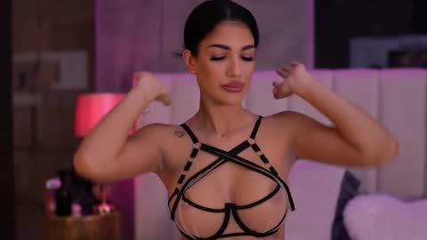 Raisa online show from 11, 11, 2025