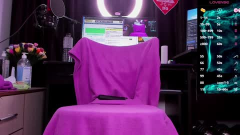 Snapshot of raissa_sky26 chatting on 3, 12, 2024 Laura online show from 3, 12, 2024