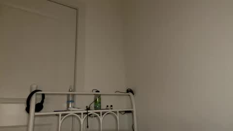 Ray Ray online show from 25, 2, 2025