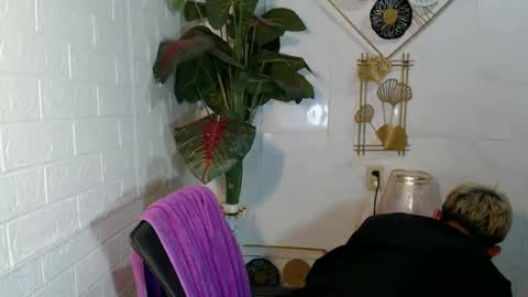 Snapshot of ralfhuge24 chatting on 29, 4, 2026 ralfhuge24 online show from 29, 4, 2026
