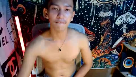 Snapshot of ralfhuge24 chatting on 25, 5, 2026 ralfhuge24 online show from 25, 5, 2026