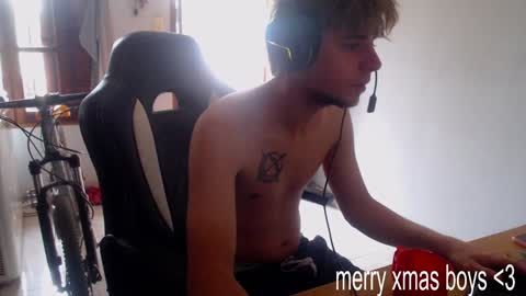 Snapshot of ramisexyloveyou chatting on 31, 12, 2024 Ramiro online show from 31, 12, 2024