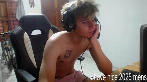 Snapshot of ramisexyloveyou chatting on 1, 1, 2025 Ramiro online show from 1, 1, 2025