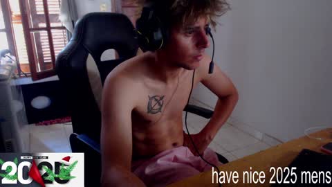 Snapshot of ramisexyloveyou chatting on 3, 1, 2025 Ramiro online show from 3, 1, 2025