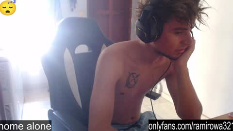 Snapshot of ramisexyloveyou chatting on 20, 1, 2025 Ramiro online show from 20, 1, 2025