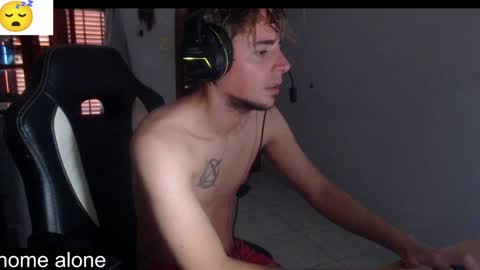 Snapshot of ramisexyloveyou chatting on 31, 1, 2025 Ramiro online show from 31, 1, 2025