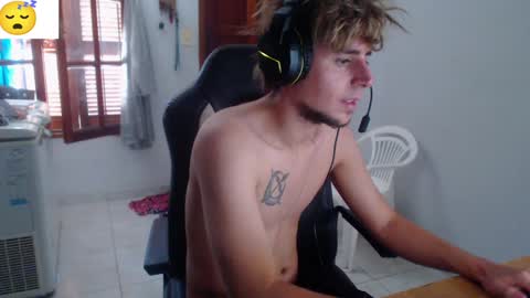 Snapshot of ramisexyloveyou chatting on 2, 2, 2025 Ramiro online show from 2, 2, 2025