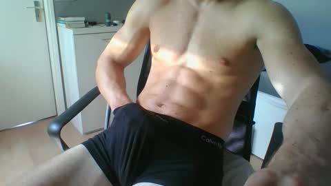 Snapshot of ramonjoosse2001 chatting on 18, 5, 2026 ramonjoosse2001 online show from 18, 5, 2026