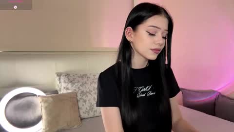 Luna online show from 6, 1, 2026