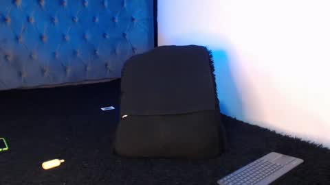 randy_connor9 online show from 8, 3, 2025