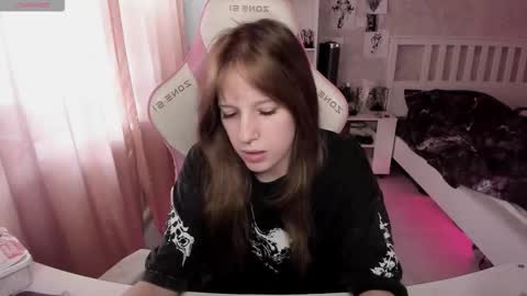 Snapshot of rapunzel_cute chatting on 18, 2, 2026 Rapunzel online show from 18, 2, 2026