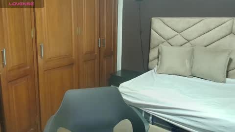 Raquel online show from 2, 10, 2025