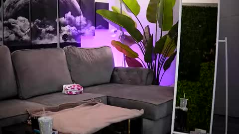 Raquelle online show from 21, 3, 2026