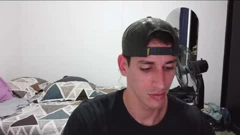 Snapshot of raul240335 chatting on 8, 8, 2026 Raul online show from 8, 8, 2026