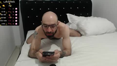 Snapshot of raul27big chatting on 22, 4, 2026 RaulWildBoy27 online show from 22, 4, 2026
