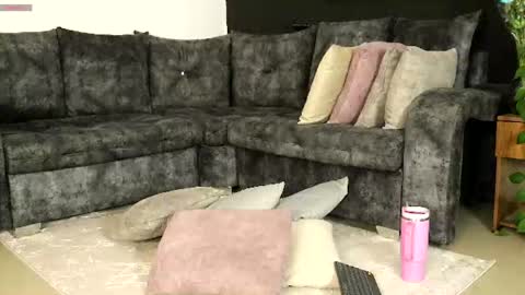 Snapshot of raven06_ chatting on 20, 6, 2026 Raven online show from 20, 6, 2026