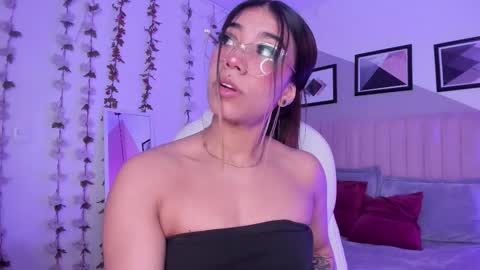 Snapshot of raven_dooll chatting on 16, 9, 2025 Raven online show from 16, 9, 2025