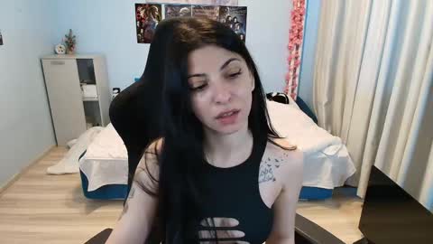 raven_haired_goddess online show from 18, 5, 2026