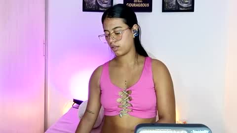 Snapshot of raven_stonee01 chatting on 21, 6, 2026 RAVEN online show from 21, 6, 2026