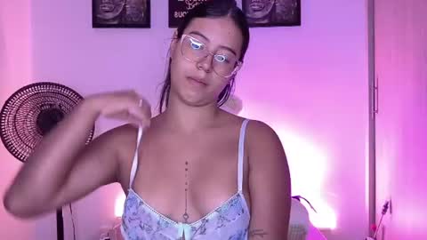Snapshot of raven_stonee01 chatting on 14, 7, 2026 RAVEN online show from 14, 7, 2026