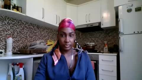 Snapshot of ravenbby chatting on 17, 4, 2026 ravenbby online show from 17, 4, 2026