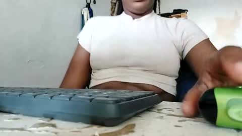 Snapshot of ravenbby chatting on 15, 6, 2026 ravenbby online show from 15, 6, 2026
