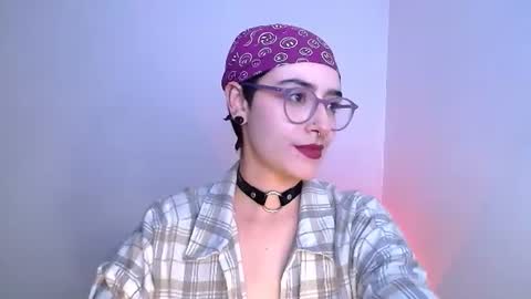 Snapshot of ravendarkness_ chatting on 1, 8, 2026 ravendarkness_ online show from 1, 8, 2026