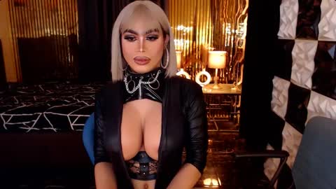 Snapshot of ravenmystiquex chatting on 28, 5, 2026 ravenmystiquex online show from 28, 5, 2026
