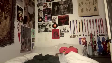 Raven online show from 8, 2, 2026