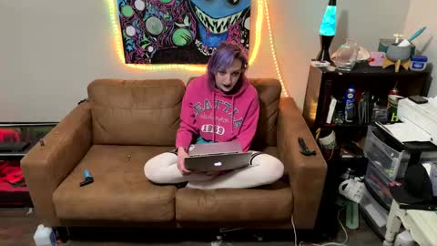 ravenxbeastie online show from 12, 2, 2025