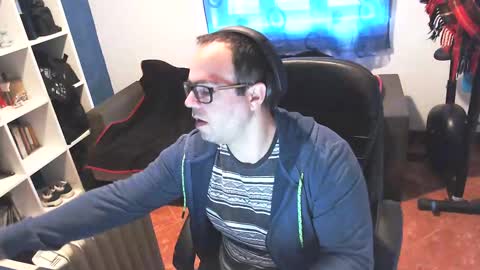 ravingr3d3 online show from 18, 2, 2025